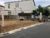 ☆建築条件無し売土地☆敷地内間口広々のため、全室南西向きプランが可能です！
JR・阪急の2WAYアクセス！教育施設が近くお子様の通学も安心！お買い物にも便利！