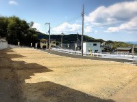 全８区画の分譲地！閑静な住宅地で子育て世帯にもオススメ！
前面道路広々６ｍ以上で駐車もラクラク♪
自由設計の為、お好きな間取りにて建築して頂けます！