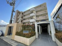 お部屋は最上階の南西向き！室内大変キレイにお使いです
安心のオートロック付！エレベーターでお部屋まで楽々
周辺施設も充実！大変便利な立地です♪空家の為即入居可能です