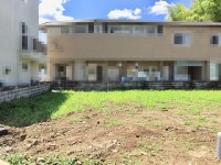 全５区画の分譲地！自由設計なのでお好きな間取りで建築可能！
前面道路広々８ｍで駐車もラクラク♪
モデルハウスもございますので、ご案内いたします！