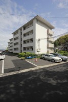 最上階につき、採光・眺望良好♪
両面バルコニーで陽当たり・通風良好☆
収納たっぷり、お片付けもラクラク♪
南側に自然を感じて、のんびりスローライフを！