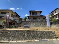 自由設計につきお好きな間取りで建築可能！土地広々約65.53坪！
南側ひな壇のため、陽当たり良好♪
前道広々6ｍ、間口広々13.9ｍでお車の出し入れらくらく！
