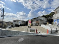 限定２区画の分譲地！土地広々５２．１７坪の角地！
建築条件無し売土地の為、お好きなハウスメーカーなどで建築可能！
ＪＲと阪急の駅近２WAYアクセス！