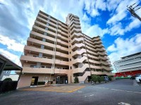 令和5年3月リフォーム完成☆
上層階＆南向き！採光・通風・眺望良好です！
徒歩圏内に生活関連施設が充実しています♪