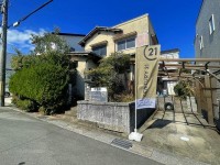 建築条件無土地につき、お好きな工務店・ハウスメーカーで建築可能です！
土地広々42.93坪！南向きのため陽当たり良好です♪
駅まで平坦！閑静な住宅街にございます！