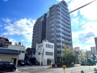 阪急「大宮」駅まで徒歩7分、地下鉄「烏丸」駅まで徒歩10分の2WAYアクセス！
東・北・西開放の三方角住戸！！通風・陽当たり良好です♪
