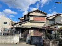 建築条件無し売土地につき、お好きな工務店やハウスメーカーで建築可能！
北側も空いているので、採光・通風良好！
買い物施設が徒歩圏内にあって買物便利♪