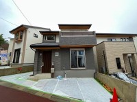 阪急「西山天王山」駅徒歩１５分！大型分譲地！
前道広々6ｍ！土地広々30.55坪！！
第二大山崎小学校まで約480ｍ（徒歩6分）でお子様にも安心！
