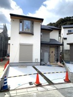 阪急「西山天王山」駅徒歩１５分！大型分譲地！
前道広々6ｍ！土地広々31.03坪！！
第二大山崎小学校まで約480ｍ（徒歩6分）でお子様にも安心！