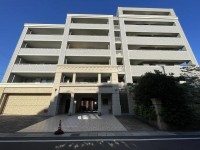 JRと阪急の2WAYアクセス！！周辺施設充実♪
オートロック・エレベーター付マンションです！
南面バルコニーの為、日当り良好！