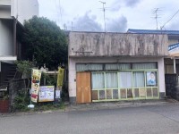 阪急嵐山線「上桂」駅まで徒歩10分！
土地40.05坪！間口広々9.9ｍ！
建築条件無しに付き、お好きなハウスメーカー・工務店で建築可能！