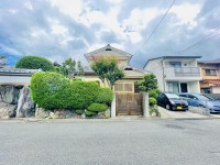南向きの土地広々41.39坪！
建築条件無し土地に付、お好きなハウスメーカー・工務店で建築可能です！
保育園、幼稚園も徒歩圏内の為、子育て世帯にもオススメな立地♪