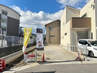 建築条件無し売土地につき、お好きな工務店やハウスメーカーで建築可能！
阪急『西山天王山駅』まで徒歩６分と通勤・通学便利な立地！
生活施設が徒歩圏内♪