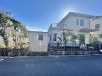 建築条件無し土地！お好きなハウスメーカー・工務店で建築可能！
土地広々約82坪！解体更地渡し！
前道平坦な住宅地の1区画限定販売です。
阪急長岡天神駅まで徒歩13分！