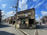 建築条件無し土地！お好きなハウスメーカー・工務店で建築可能
小・中学校まで徒歩圏内！閑静な住宅街でのびのび子育てができる住環境
前道広々6ｍで駐車が苦手な方も安心！