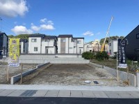 閑静な住宅地の全５区画の分譲地！ 自由設計につき、お好きな間取りで建築可能！ 前面道路も広々６ｍで駐車もラクラク♪近くに公園が多数！