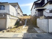 建築条件無し土地!お好きなハウスメーカー・工務店で建築可能!
土地広々約46坪!更地につき解体費不要、即引渡し可能です!
閑静な住宅地の為、子育て世帯にもオススメ!