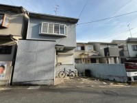 閑静な住宅地で小さいお子様がいるご家族にも安心♪
☆建築条件無し土地☆お好きな工務店・ハウスメーカーで建築可能！
南北が開けている為、陽当たり・通風良好です♪
