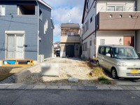 長岡京市、向日市、大山崎町を専門　ユニバーサルホームサービス 阪急とＪＲの２ＷＡＹアクセス可能！
建築条件無し売土地につき、お好きな工務店やハウスメーカーで建築可能！
閑静な住宅地の整形地！南向きの為、陽当り良好！