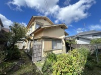 阪急「東向日」駅まで徒歩１０分！通勤・通学に便利♪
コンビニやスーパー、ドラックストアまで徒歩圏内！
改装歴有！南向きのため日当たり良好！