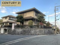 土地広々約63坪!閑静な住宅街!
角地につき日当たり・通風良好!
バス停「光風台住宅前」まで徒歩1分♪