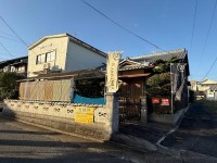 阪急『西山天王山駅』まで徒歩１５分！解体更地！
小学校・中学校や買い物施設も徒歩圏内♪
建築条件無し売り土地につき、お好きなハウスメーカー・工務店で建築可能！