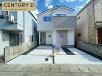 ２０２５年８月完成！ＺＥＨ水準省エネ住宅！
フラット３５Ｓ対応！並列駐車２台可能！
間口広々７．１ｍで車の出し入れもらくらく♪