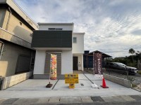 ＺＥＨ水準省エネ住宅！安心のオール電化！
ファミリー世帯におすすめ☆収納スペース充実の４ＬＤＫ！
敷地面積ゆとりの約３０坪！駐車２台可能！
