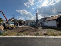 全２区画の分譲地！
阪急とＪＲの２ＷＡＹアクセス可能！生活施設が周辺に充実♪
自由設計につき、お好きな間取りで建築可能です！