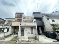 建築条件無し売土地☆お好きな工務店やハウスメーカーで建築可能！
更地渡し！ＪＲと阪急の２ＷＡＹアクセスで利便性の高い立地！
イオンモール京都桂川まで徒歩９分！周辺施設も充実♪
