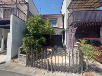 ＪＲと近鉄の２ＷＡＹアクセス可能！
建築条件無し売土地につきお好きなハウスメーカー・工務店で建築可能！
徒歩圏内に商業施設充実で生活に便利な立地！