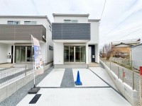 長岡京市、向日市、大山崎町を専門　ユニバーサルホームサービス 全３区画の分譲地！ＺＥＨ水準省エネ住宅！
南東向きにつき日当たり良好！収納スペース充実の２ＬＤＫ＋２Ｓ！
閑静な住宅街で緑が多く自然豊かな住環境♪

