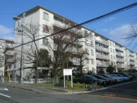 フルリノベーション済みの３ＬＤＫ！室内大変キレイにお使いです♪
阪急とＪＲの２ＷＡＹアクセス可能！
南向きバルコニーにつき日当たり・通風良好！
