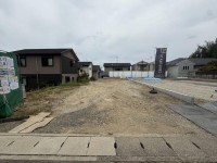 ＺＥＨ水準省エネ住宅！全３区画の分譲地！
阪急嵐山線「上桂」駅まで徒歩１３分！
ＬＤＫゆったり２０帖超えで、家具のレイアウトも自由自在♪