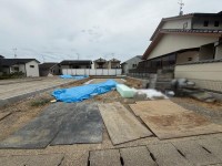 ＺＥＨ水準省エネ住宅！全３区画の分譲地！
阪急嵐山線「上桂」駅まで徒歩１３分！
駐車３台可能！ＬＤＫゆったり２０帖超え！