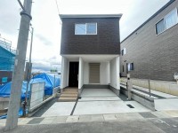 全２０区画の分譲地！
全居室６帖以上のゆとりのある３ＬＤＫの間取り！
買い物施設も徒歩圏内に充実で生活に便利な立地♪ーカーで建築可能！