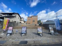建築条件無し売り土地☆お好きなハウスメーカー・工務店で建築可能！
阪急「長岡天神」駅まで徒歩９分で通勤・通学に便利な立地♪
小学校まで徒歩７分でお子様の通学も安心！