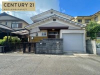 長岡京市、向日市、大山崎町を専門　ユニバーサルホームサービス 周辺に高い建物もなく陽当たり・通風良好です！
建築条件無土地！お好みのハウスメーカー・工務店で建築可能です！
小学校まで徒歩３分でお子様の通学も安心！