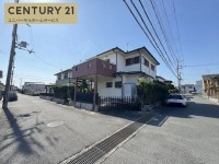長岡京市、向日市、大山崎町を専門　ユニバーサルホームサービス 閑静な住宅地の６ＤＫ！北東角地につき陽当たり・通風良好！
土地面積広々約５２坪！リフォームのご相談も承っております！
生活施設が徒歩圏内に充実♪