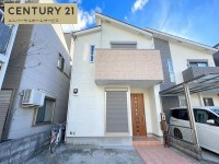 阪急「東向日」駅まで徒歩６分・ＪＲ「向日町」駅まで徒歩８分！
小学校まで徒歩圏内！お子様の通学も安心です！
南向きバルコニーにつき陽当たり良好！駐車２台可能！