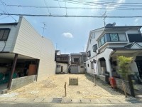 閑静な住宅地の整形地！土地面積約３０坪！
間口広々約７.７ｍ！阪急とＪＲの２ＷＡＹアクセスで生活に便利！
イオンモール京都桂川まで徒歩１０分圏内！