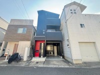 長岡京市、向日市、大山崎町を専門　ユニバーサルホームサービス ★２０２６年２月中旬リフォーム完了予定★
太陽光パネル・蓄電池・エコキュート付き！
羽束師小学校まで徒歩３分！お子様の通学も安心♪
周辺、生活施設大変充実！