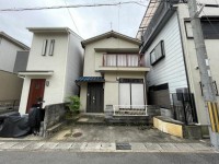 室内大変キレイ!3DKの一戸建て♪
南向きバルコニーの為日当たり良好です!
閑静な住宅地につき周辺交通量も少なめ!子育て世帯も安心!