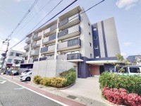 阪急『長岡天神駅』まで徒歩９分と通勤・通学に便利！
オートロック付きで防犯面も安心♪
ウォークインクローゼット付き！嬉しいカウンターキッチンです！